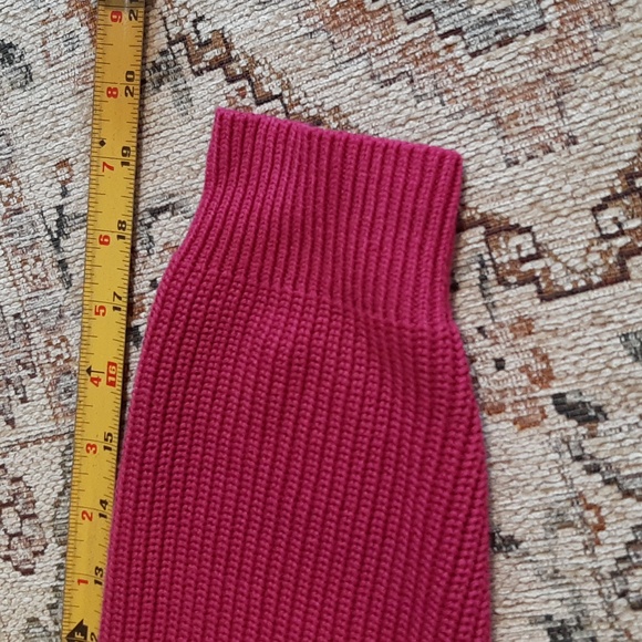 Lulus Crop Sweater Size Large Dark Pink, Berry Color - Picture 6 of 8